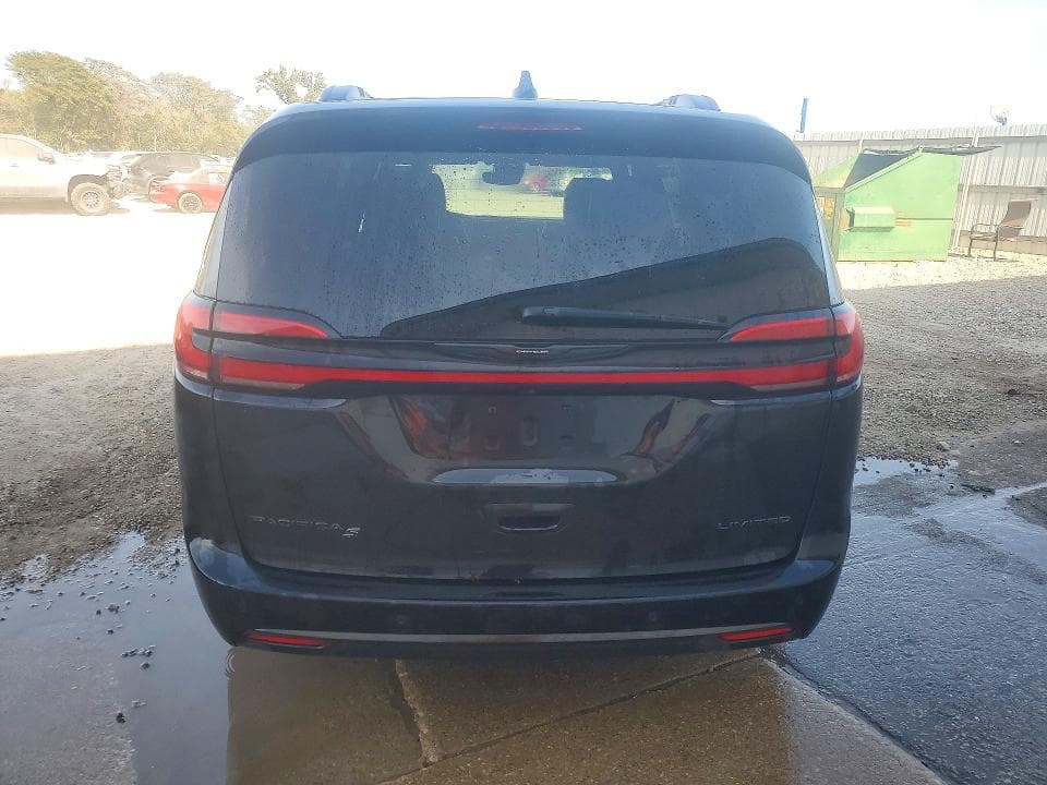 2025 CHRYSLER PACIFICA LIMITED 6