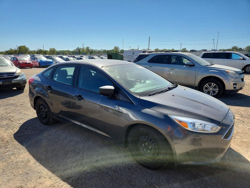 2018 FORD FOCUS S 4