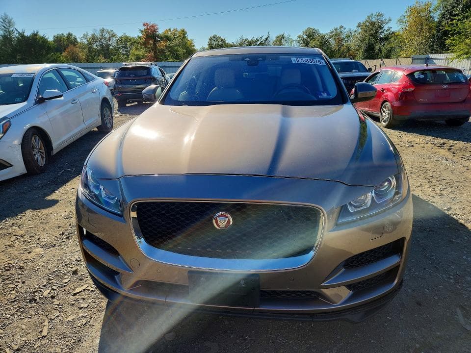 2017 JAGUAR F-PACE PREMIUM 5