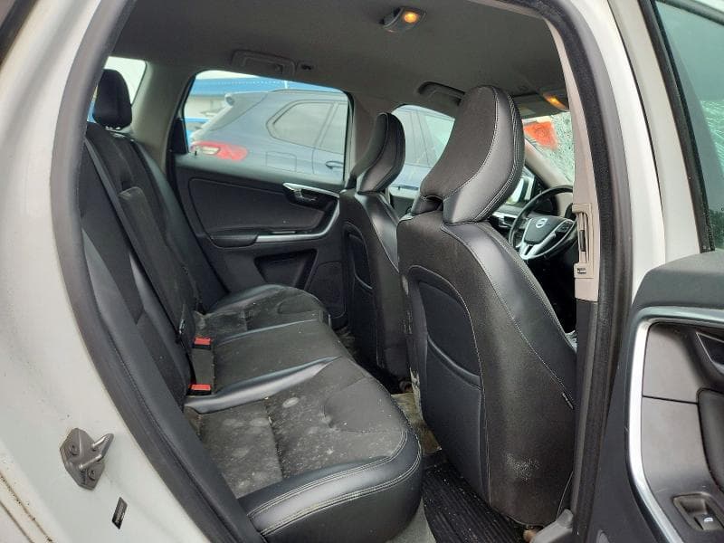 2017 VOLVO XC60 T5 11