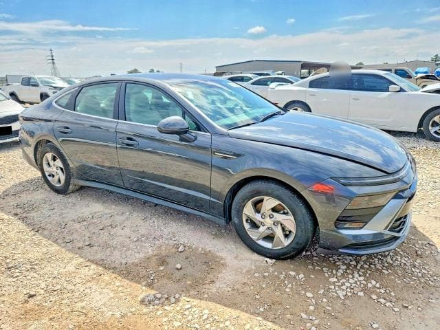 2025 HYUNDAI SONATA SE 4