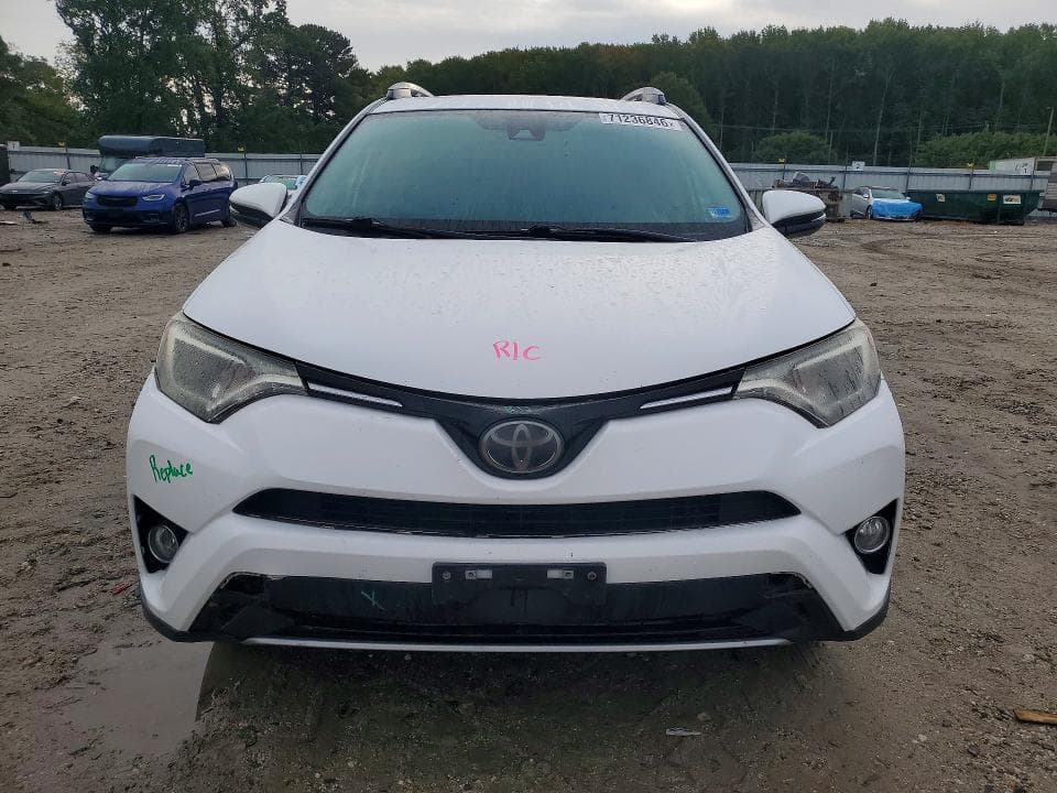 2018 TOYOTA RAV4 XLE 5