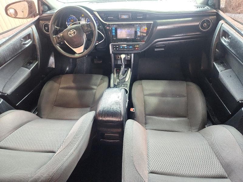 2018 TOYOTA COROLLA LE 8
