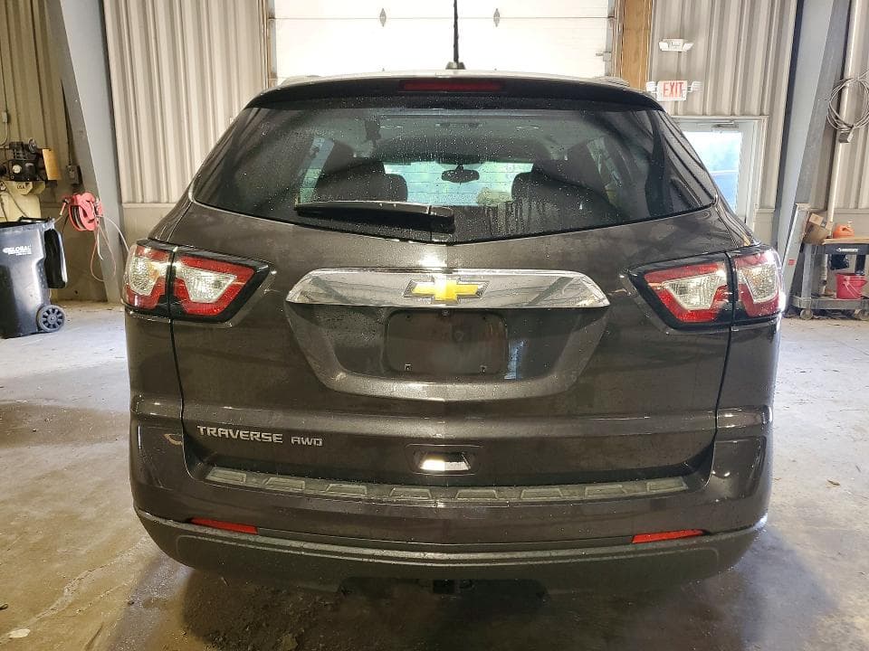 2017 CHEVROLET TRAVERSE LS 6