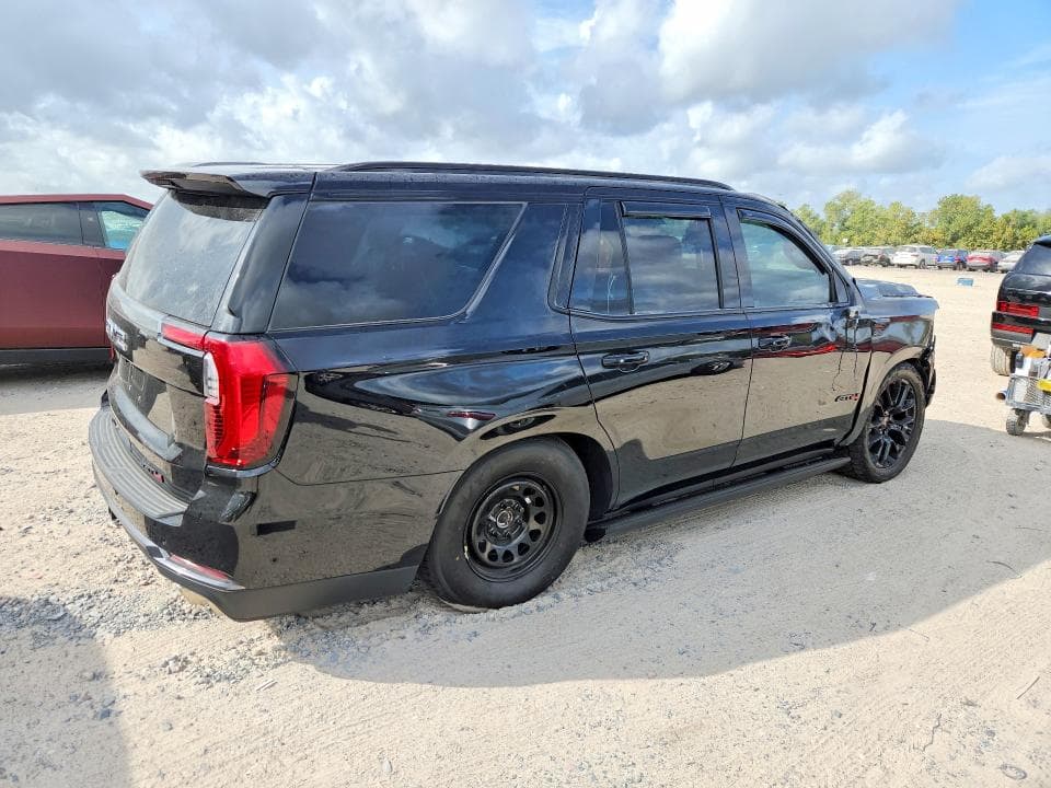 2026 GMC YUKON AT4 3
