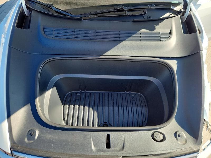 2026 TESLA MODEL Y 11