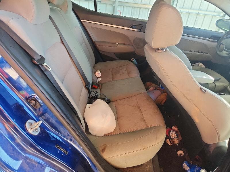 2017 HYUNDAI ELANTRA SE 10