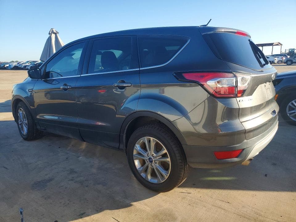 2017 FORD ESCAPE SE 2