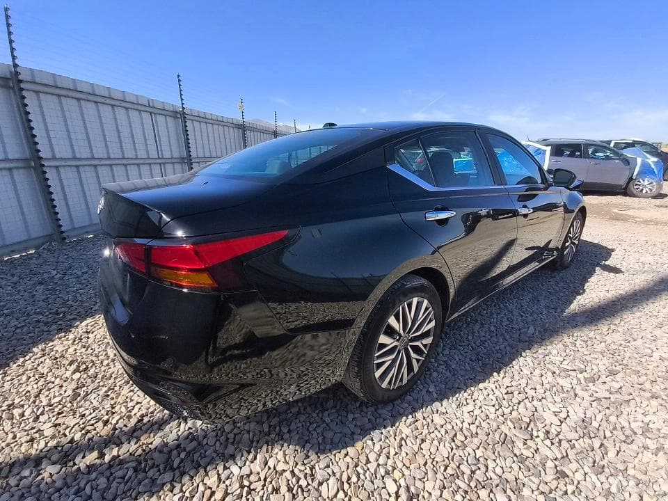 2025 NISSAN ALTIMA SV 3