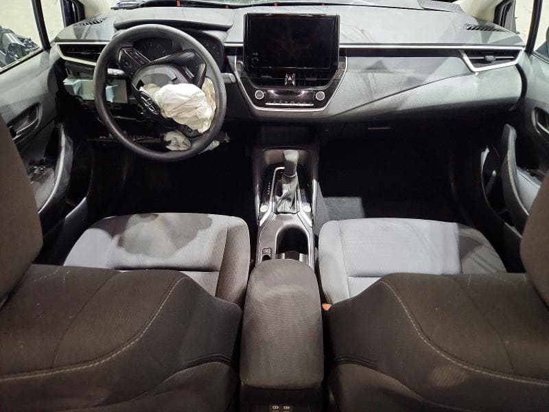 2025 TOYOTA COROLLA LE 8