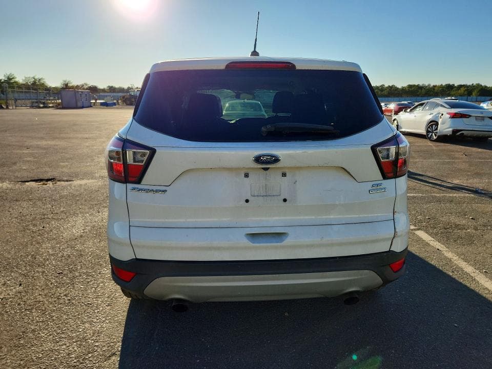 2017 FORD ESCAPE SE 6