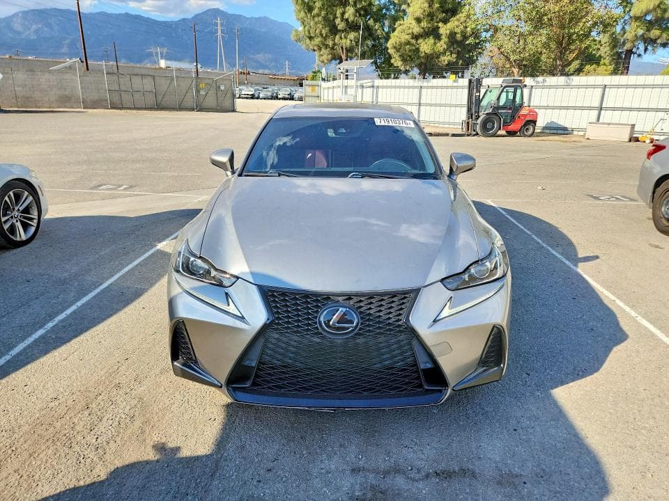 2019 LEXUS IS 300 5