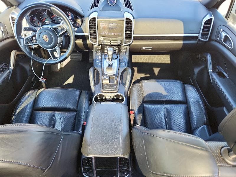 2018 PORSCHE CAYENNE 8
