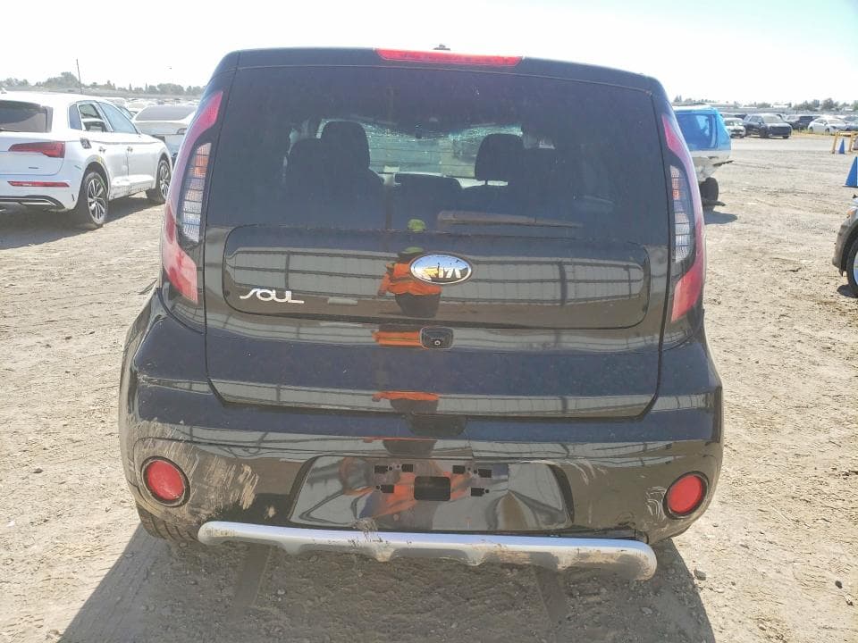2018 KIA SOUL + 6