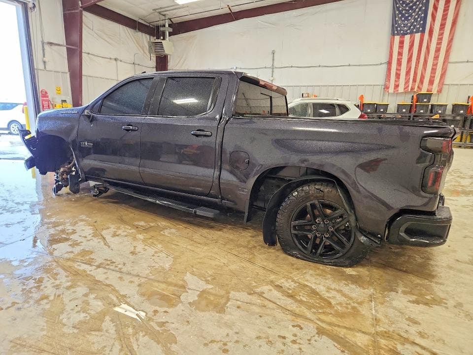 2023 CHEVROLET SILVERADO C1500 LT 2