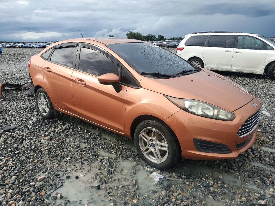 2017 FORD FIESTA SE 4