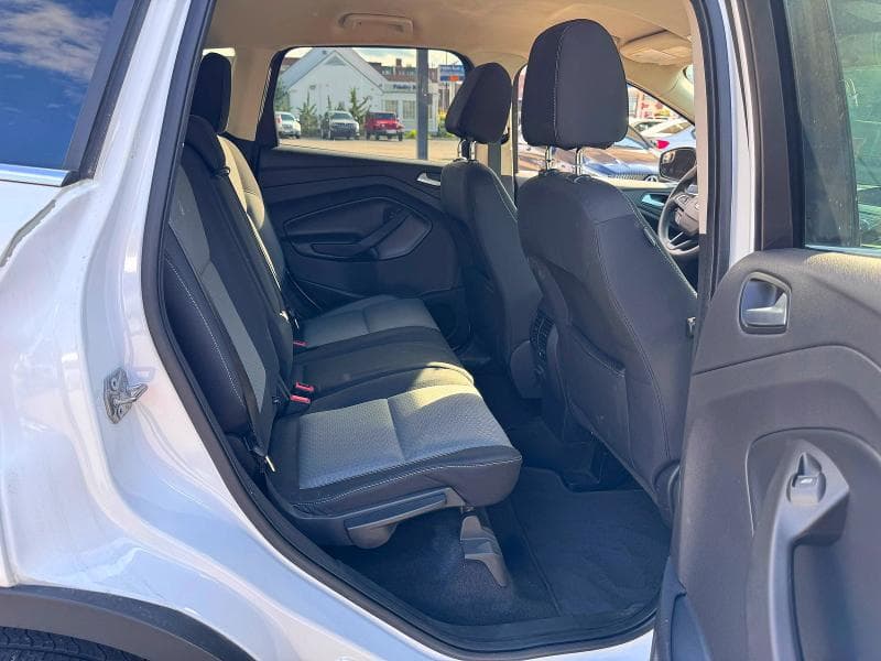 2017 FORD ESCAPE SE 6