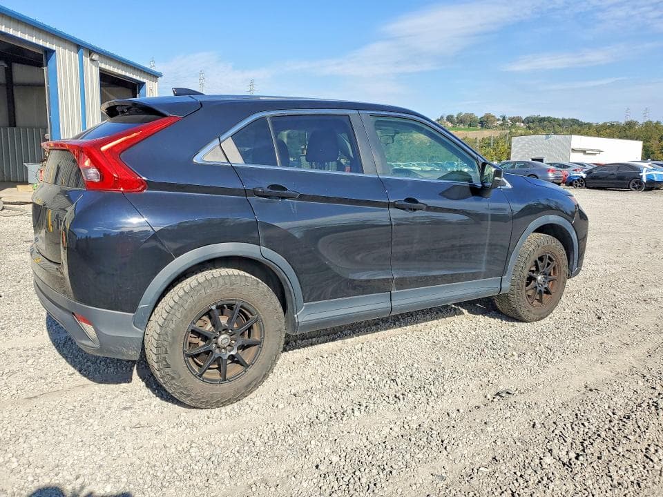 2019 MITSUBISHI ECLIPSE CROSS ES 3