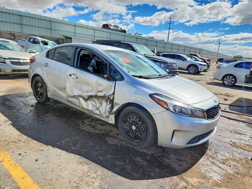 2017 KIA FORTE LX 4
