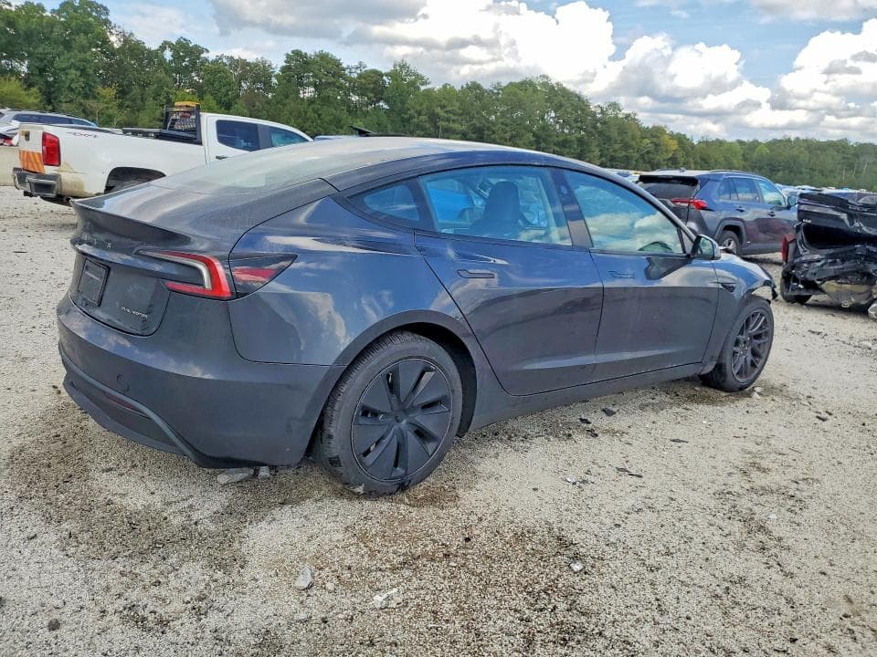 2024 TESLA MODEL 3 3