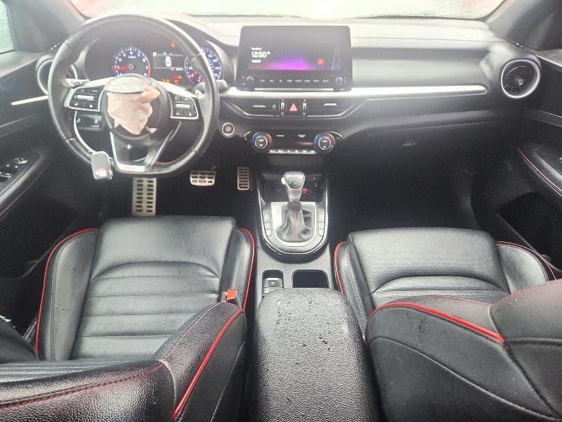2023 KIA FORTE GT 8