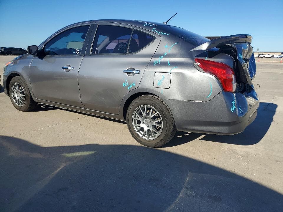2019 NISSAN VERSA SV 2
