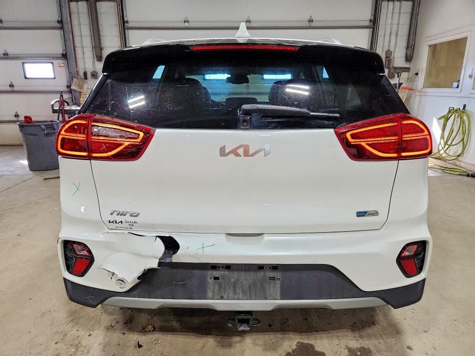 2022 KIA NIRO EX 6
