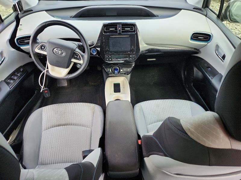 2018 TOYOTA PRIUS THREE 8