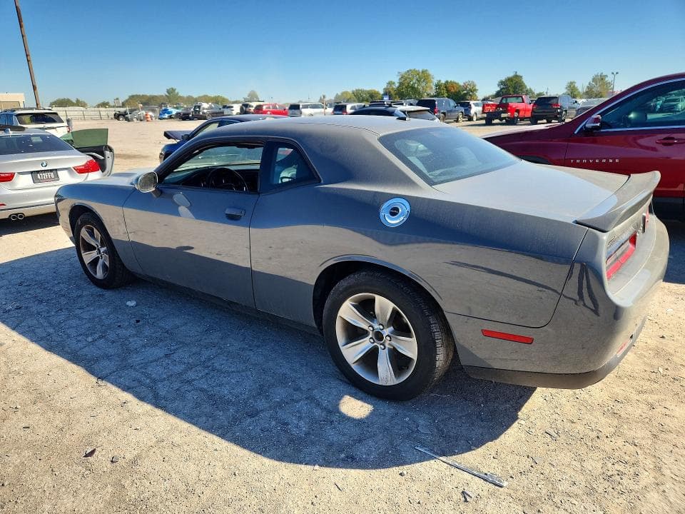 2018 DODGE CHALLENGER SXT 2