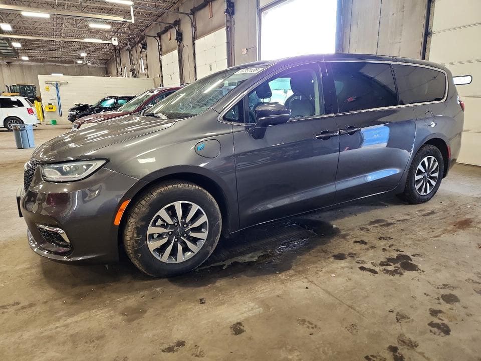 2022 CHRYSLER PACIFICA HYBRID TOURING L