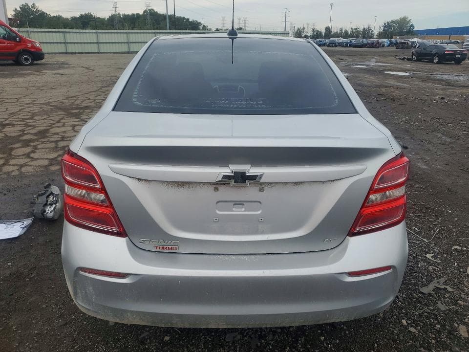 2017 CHEVROLET SONIC LT 6