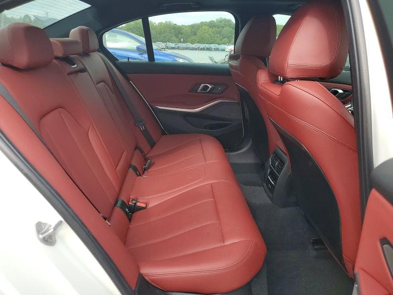 2024 BMW 330XI 10