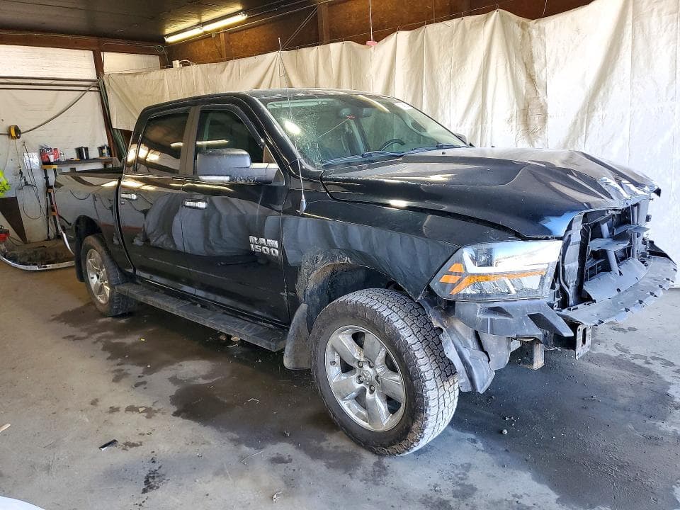 2017 RAM 1500 SLT 4