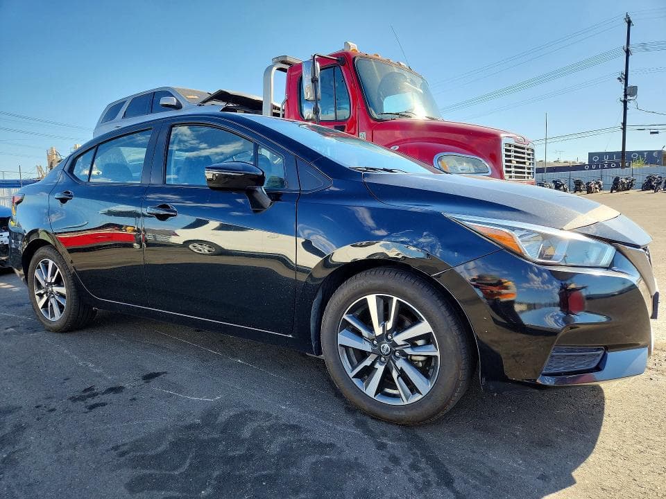2021 NISSAN VERSA SV 4