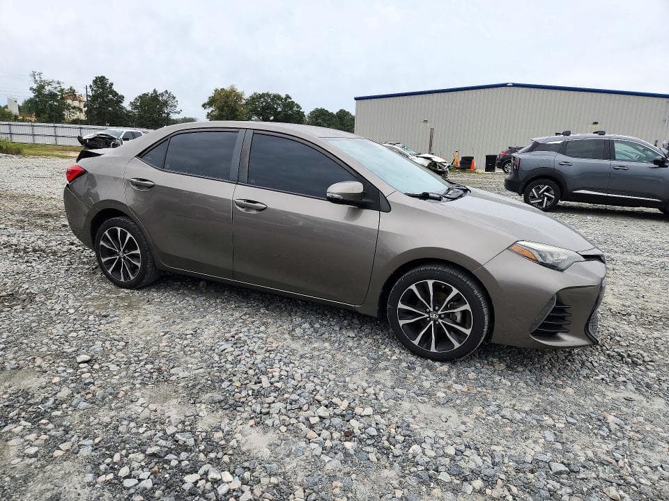 2019 TOYOTA COROLLA SE 4