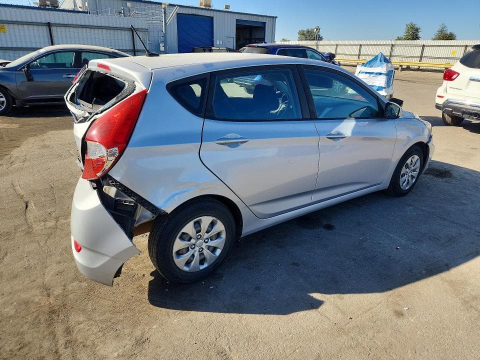 2017 HYUNDAI ACCENT SE 3
