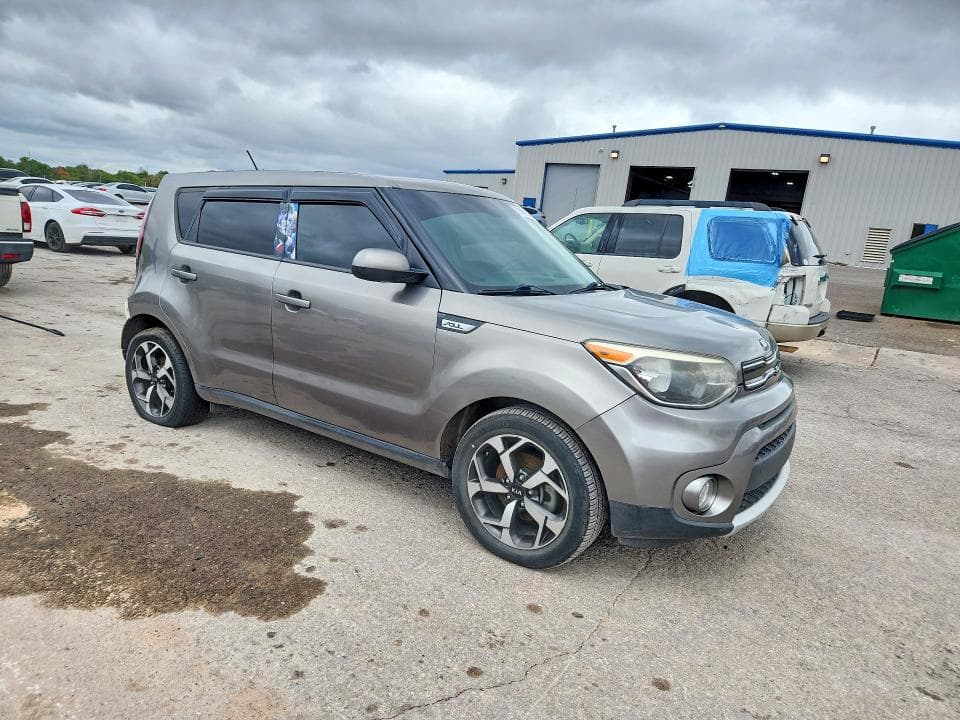 2019 KIA SOUL + 4