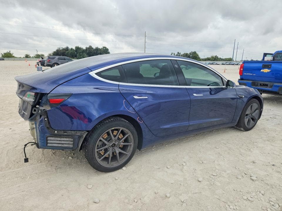 2018 TESLA MODEL 3 3