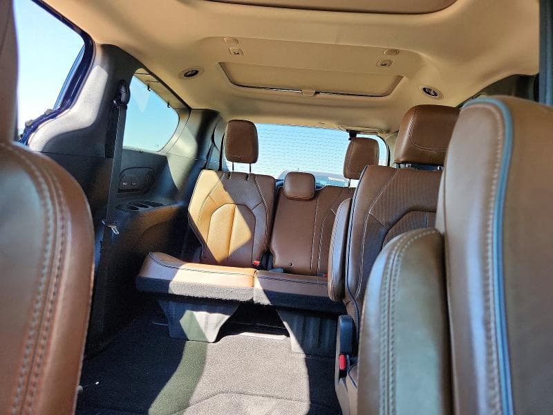 2018 CHRYSLER PACIFICA LIMITED 10