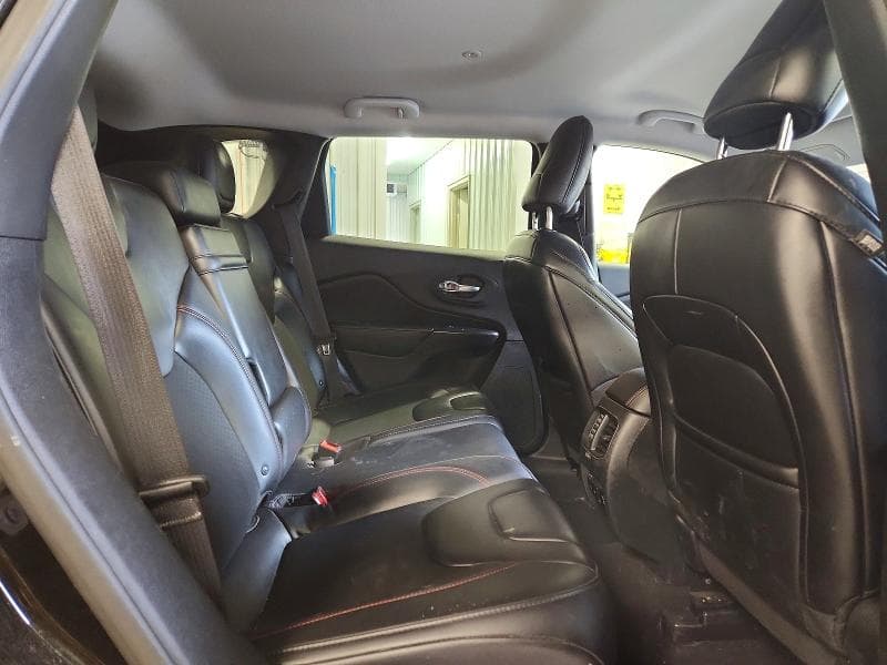 2019 JEEP CHEROKEE TRAILHAWK 11