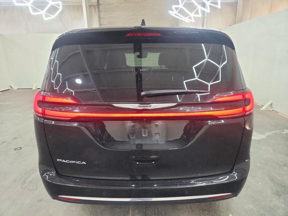 2025 CHRYSLER PACIFICA SELECT 6