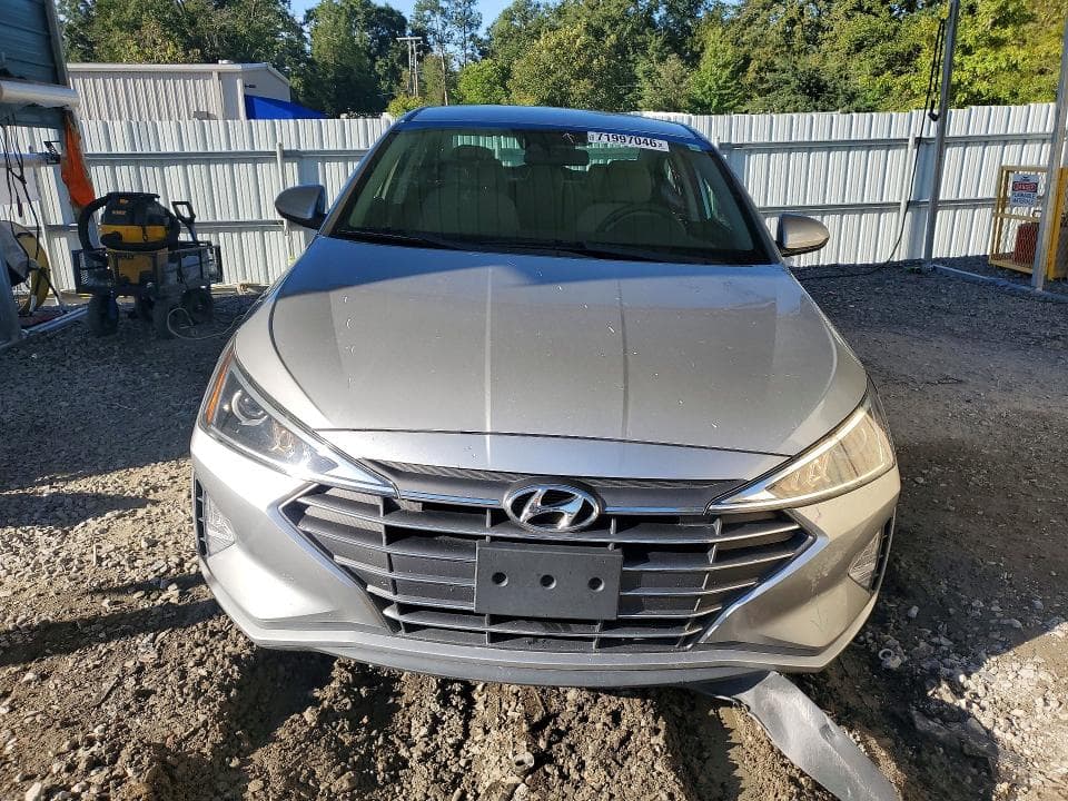 2020 HYUNDAI ELANTRA SEL 5