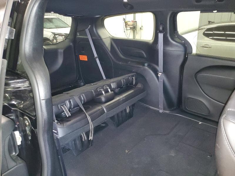 2027 CHRYSLER PACIFICA SELECT 11