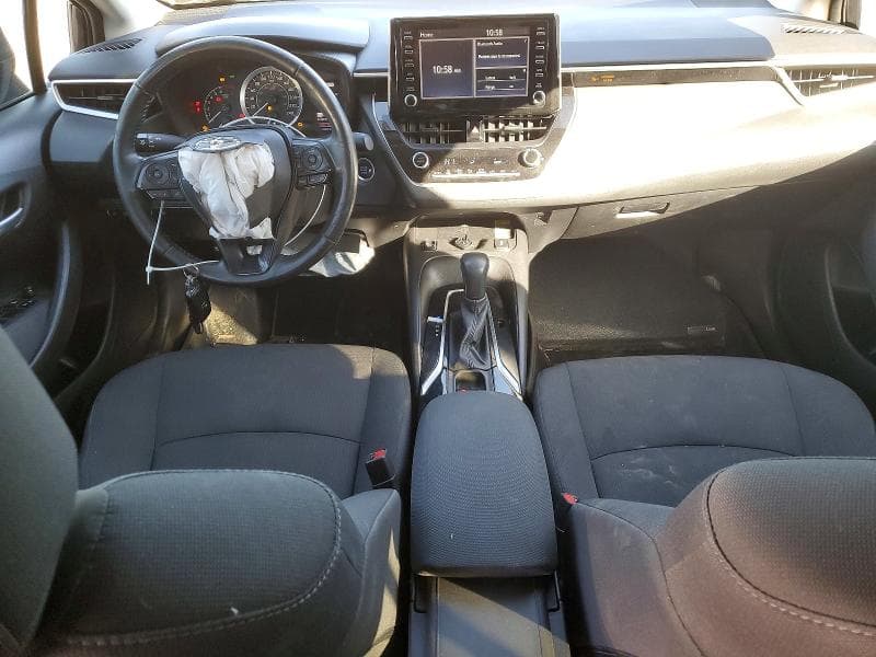 2021 TOYOTA COROLLA LE 8