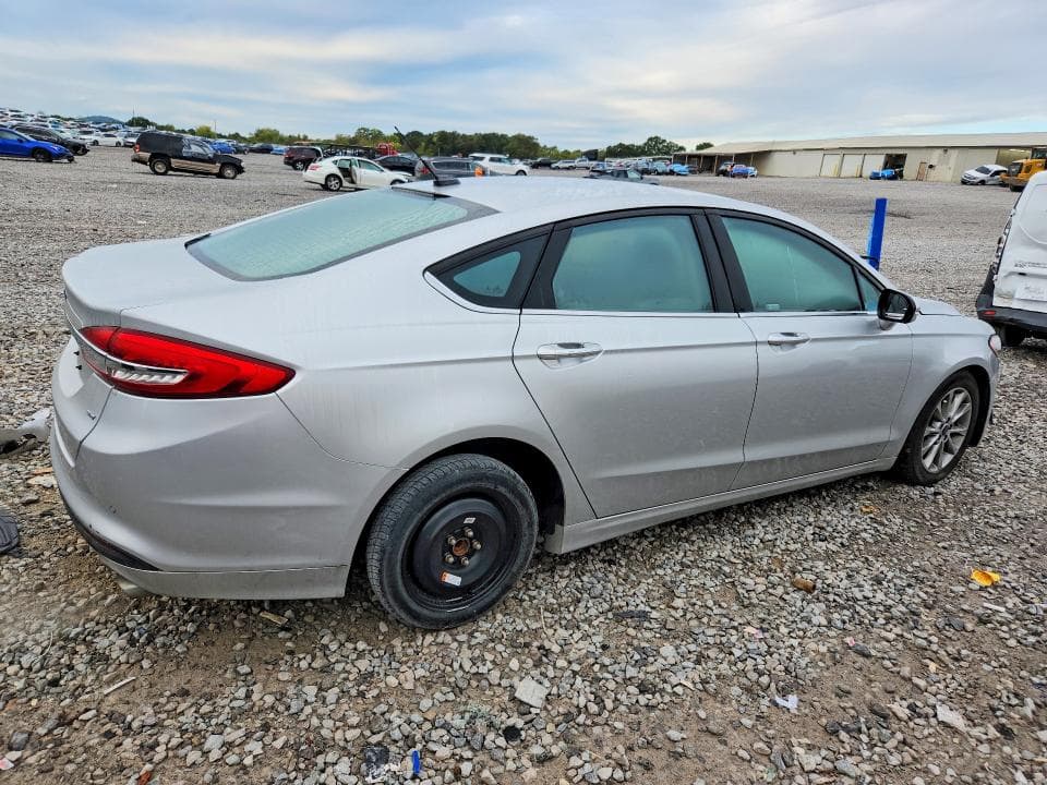 2017 FORD FUSION SE 3