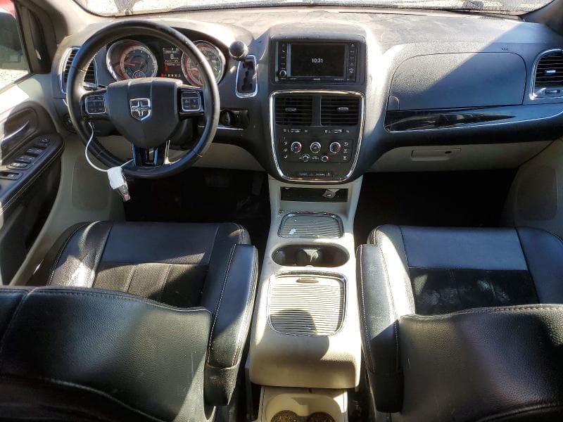 2018 DODGE GRAND CARAVAN SE 8