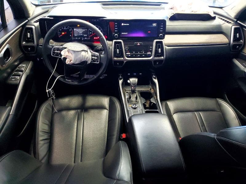 2022 KIA SORENTO S 8