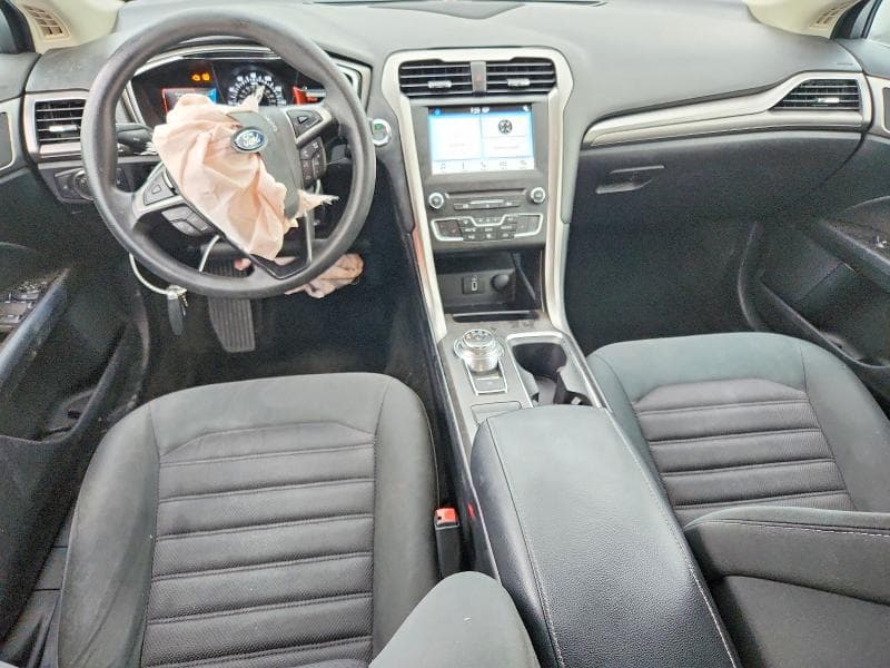 2017 FORD FUSION SE 8