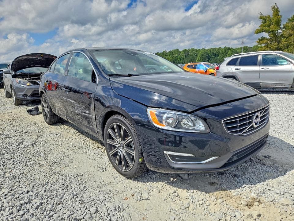 2017 VOLVO S60 PREMIER 4