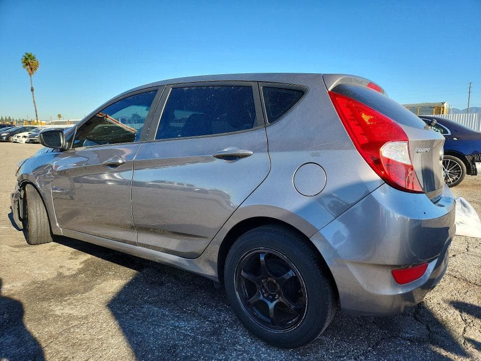 2017 HYUNDAI ACCENT SE 2